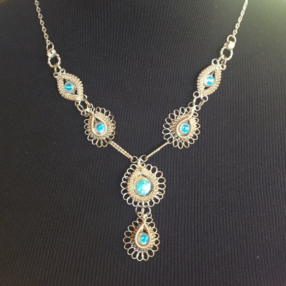 unbranded Jewelry - Necklace Blue Stone Handmade Vintage‎